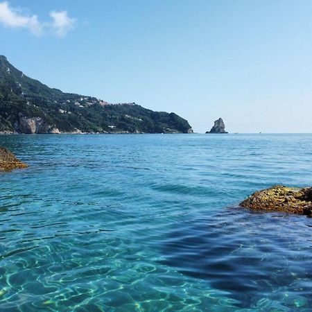 Black Rocks Family, Luxury Seafront Beach Maisonette Άγιος Γόρδιος Εξωτερικό φωτογραφία