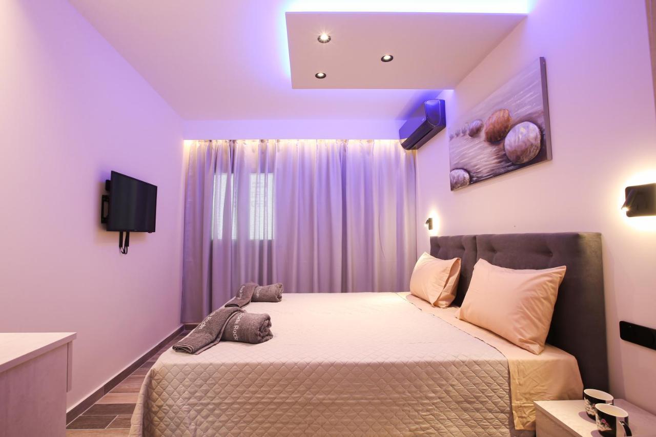 Black Rocks Family, Luxury Seafront Beach Maisonette Άγιος Γόρδιος Εξωτερικό φωτογραφία