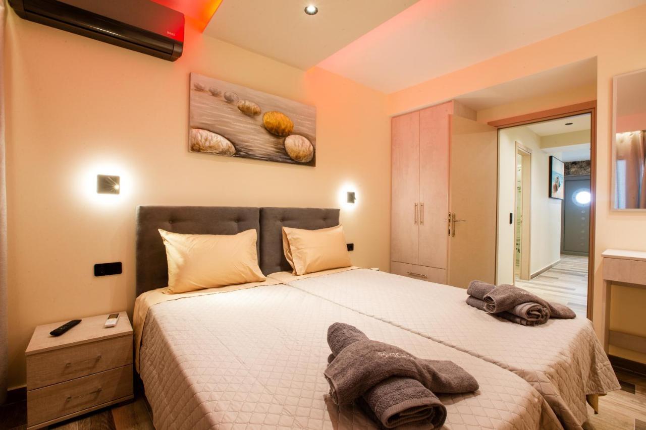 Black Rocks Family, Luxury Seafront Beach Maisonette Άγιος Γόρδιος Εξωτερικό φωτογραφία