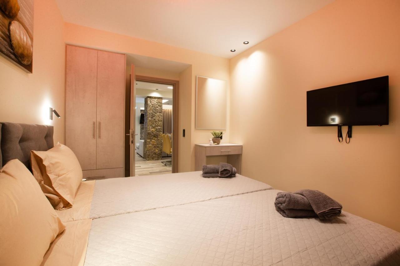 Black Rocks Family, Luxury Seafront Beach Maisonette Άγιος Γόρδιος Εξωτερικό φωτογραφία