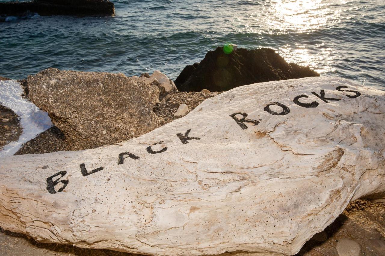Black Rocks Family, Luxury Seafront Beach Maisonette Άγιος Γόρδιος Εξωτερικό φωτογραφία