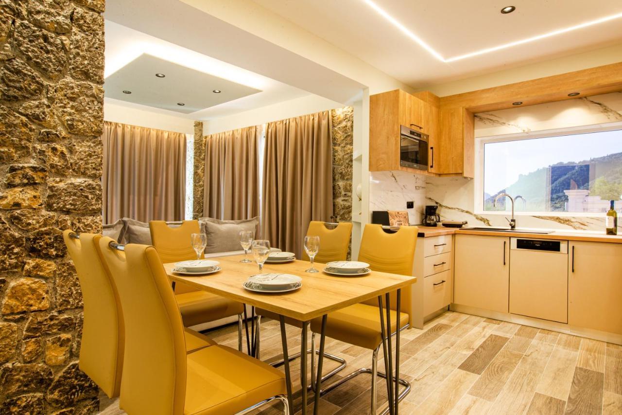 Black Rocks Family, Luxury Seafront Beach Maisonette Άγιος Γόρδιος Εξωτερικό φωτογραφία